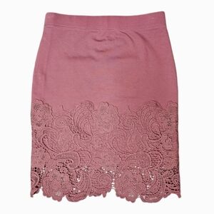 Haute Monde stretch pencil skirt with lace. Rose color.  NWOT Large Haul #1